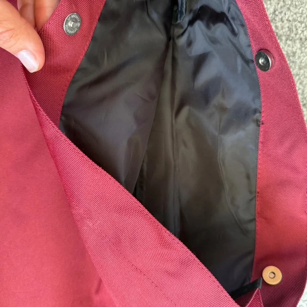 On Running‎ ambassador Roll Top Backpack Burgundy adjustable strap